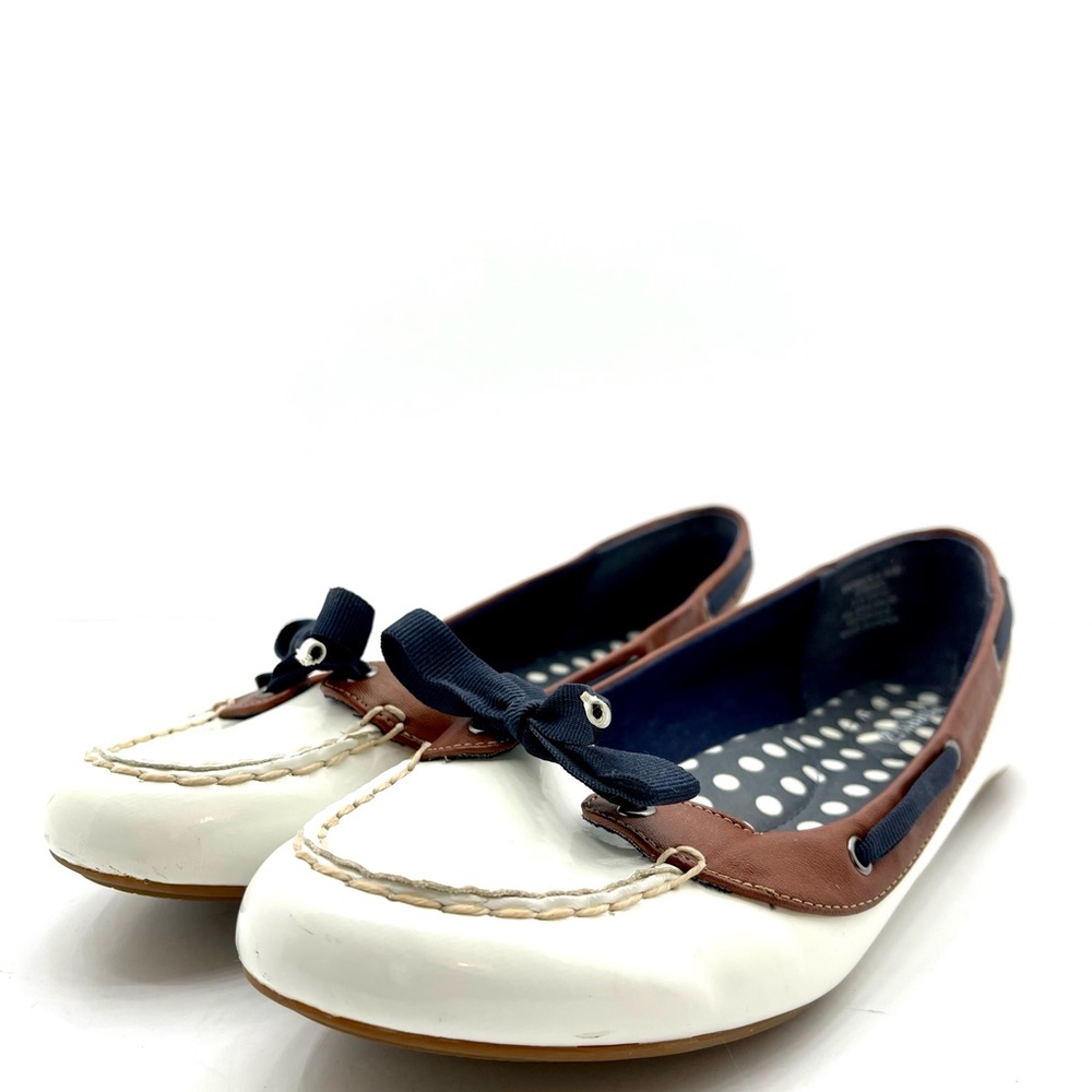 Sperry Topsider Women’s Size 9.5 White Patent Leather Loafers Slip on Shoes